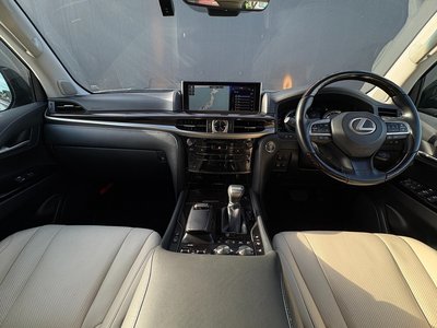 LEXUS LX - 4