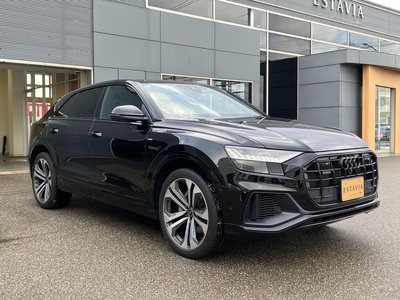 AUDI Q8 - 8