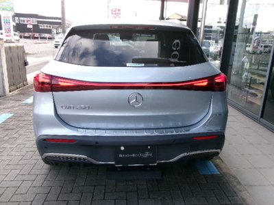 MERCEDES-BENZ EQA - 7