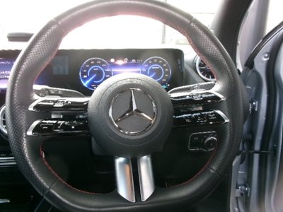 MERCEDES-BENZ EQA - 10