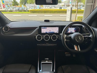 MERCEDES-BENZ GLA - 7