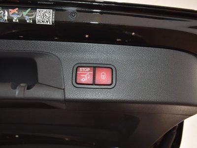 MERCEDES-BENZ GLS - 10