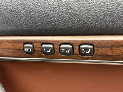 2016 Toyota LAND CRUISER 200 — миниатюра 16
