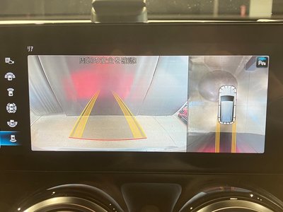 MERCEDES-BENZ GLB AMG - 10