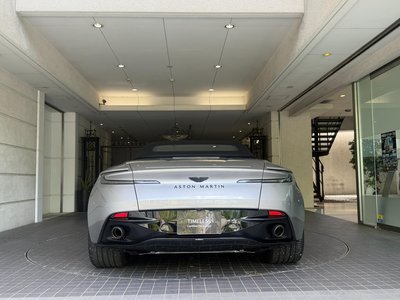 ASTON MARTIN DB12 VOLANTE - 4