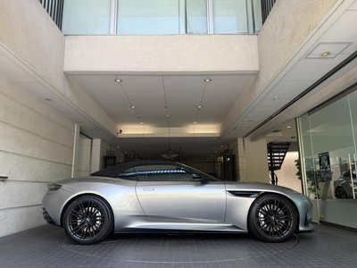 ASTON MARTIN DB12 VOLANTE - 2