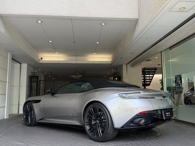 ASTON MARTIN DB12 VOLANTE - 5