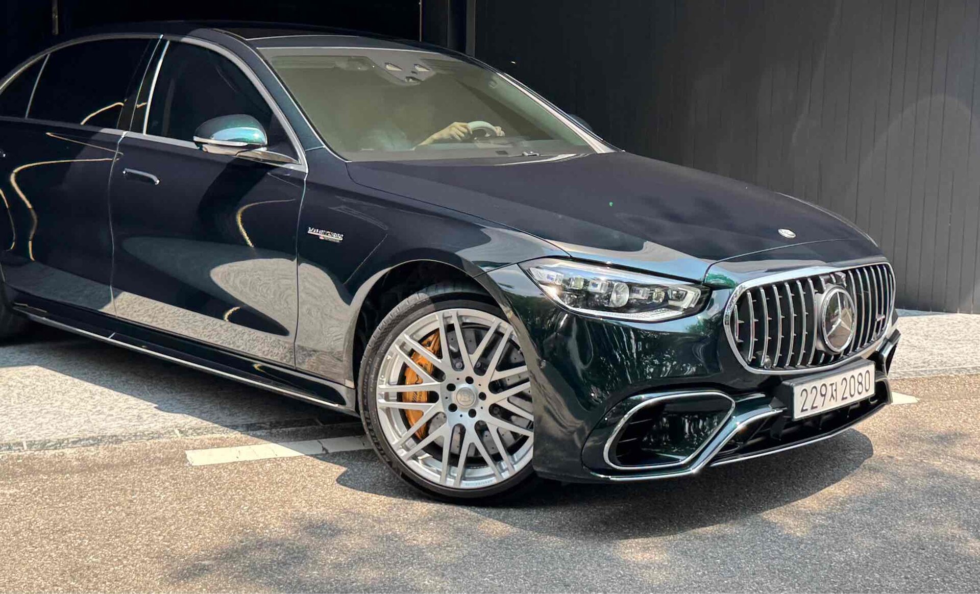 MERCEDES-BENZ S-CLASS - View 1