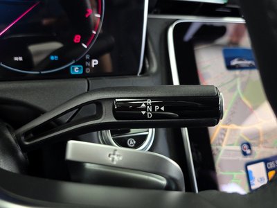 MERCEDES-BENZ E-CLASS - 9