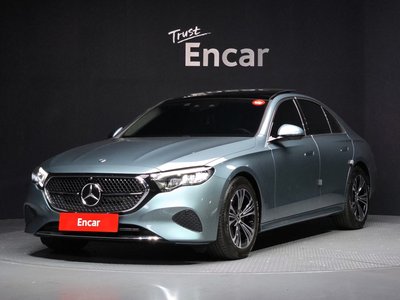 MERCEDES-BENZ E-CLASS - 1