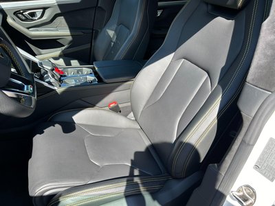 LAMBORGHINI URUS - 8