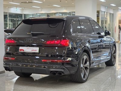AUDI SQ7 - 5