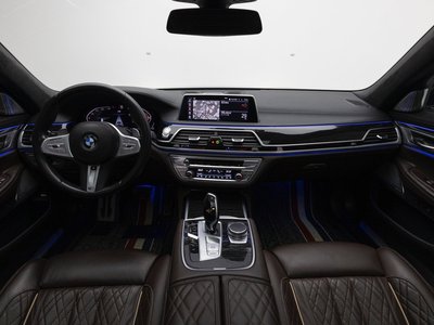 BMW 7 SERIES - 8