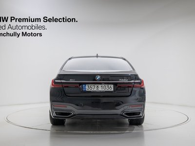 BMW 7 SERIES - 2