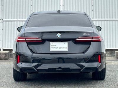 2023 BMW 5 SERIES 照片 6