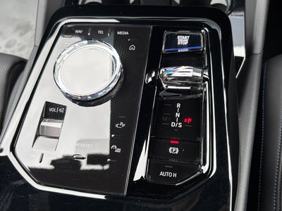 صورة مصغرة 35 لـ 2023 BMW 5 SERIES