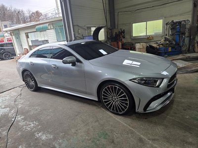 MERCEDES-BENZ CLS - 1