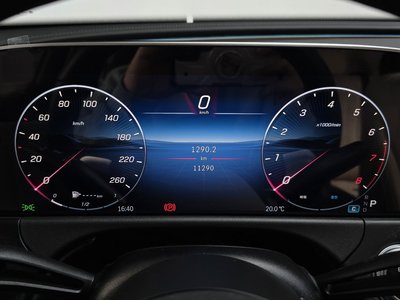 MERCEDES-BENZ E-CLASS - 8