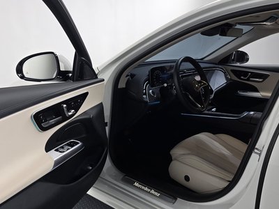 MERCEDES-BENZ E-CLASS - 10