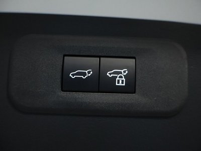 صورة 9 لـ 2025 Lexus NX