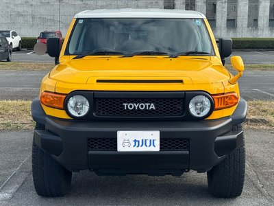TOYOTA FJ CRUISER - 2