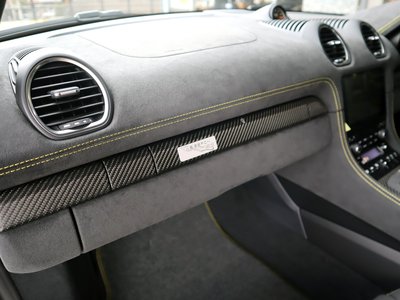 PORSCHE 718 SPYDER - 5