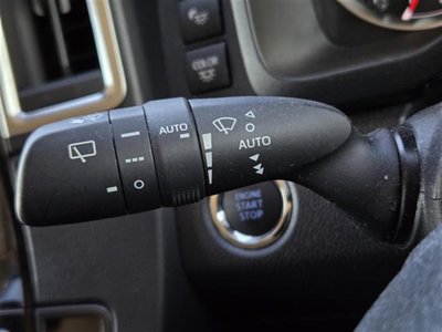 TOYOTA GRAND ACE - 10