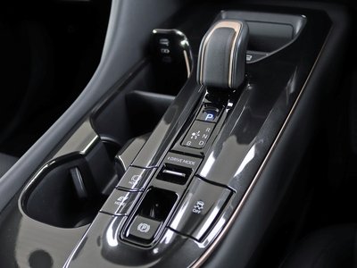 صورة 10 لـ 2024 Toyota CROWN SPORT