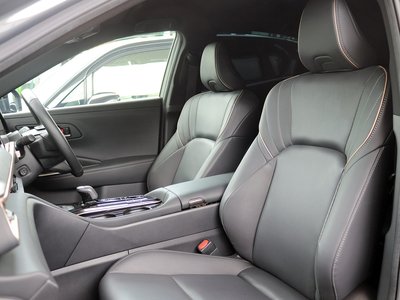 صورة 35 لـ 2024 Toyota CROWN SPORT