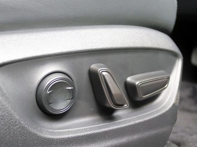 صورة 48 لـ 2024 Toyota CROWN SPORT