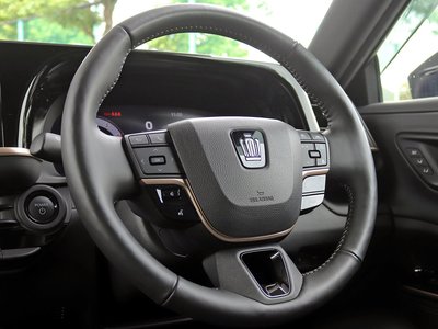 صورة 34 لـ 2024 Toyota CROWN SPORT