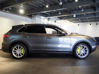 PORSCHE CAYENNE - 7