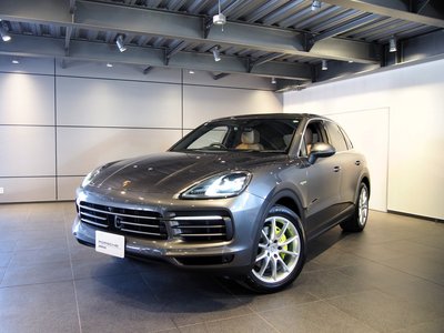 PORSCHE CAYENNE - 9