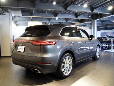 PORSCHE CAYENNE - 6