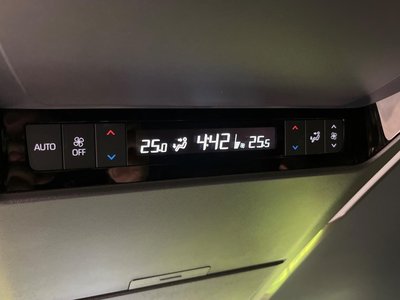 2024 Toyota ALPHARD 缩略图 33