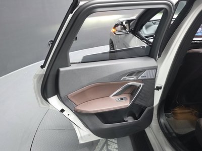 2025 BMW X1 缩略图 15