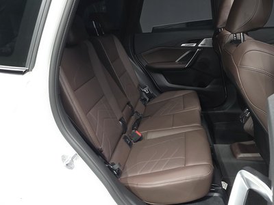 2025 BMW X1 缩略图 18