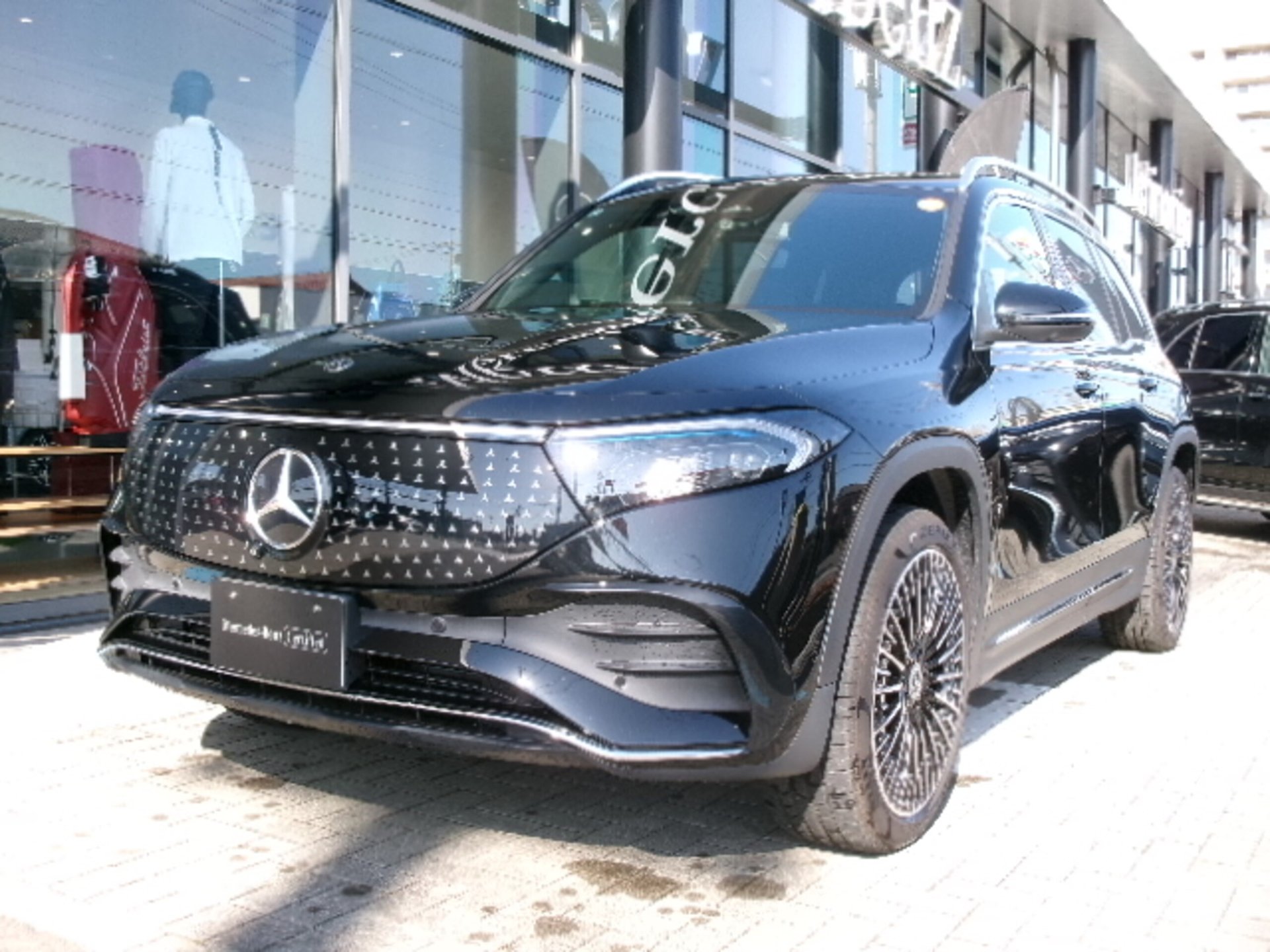 MERCEDES-BENZ EQB - View 1