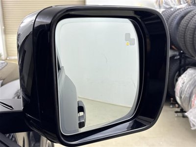 2024 LAND Rover DEFENDER thumbnail 17