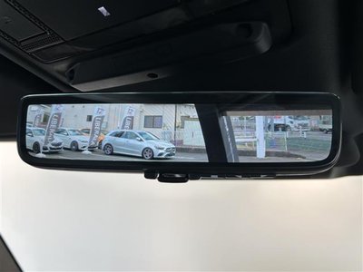 LAND ROVER DEFENDER - 8