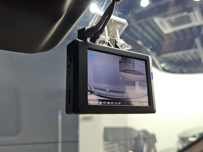 2019 Genesis G90 thumbnail 29