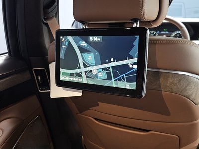 2019 Genesis G90 thumbnail 30