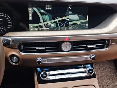 2019 Genesis G90 thumbnail 19