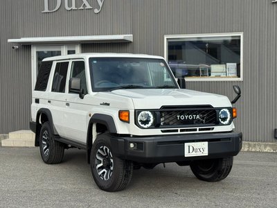 TOYOTA LAND CRUISER 70 - 5