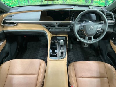 TOYOTA CROWN SPORT - 2