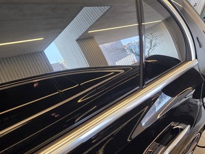 MERCEDES-BENZ E-CLASS - 9