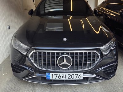 MERCEDES-BENZ E-CLASS - 1