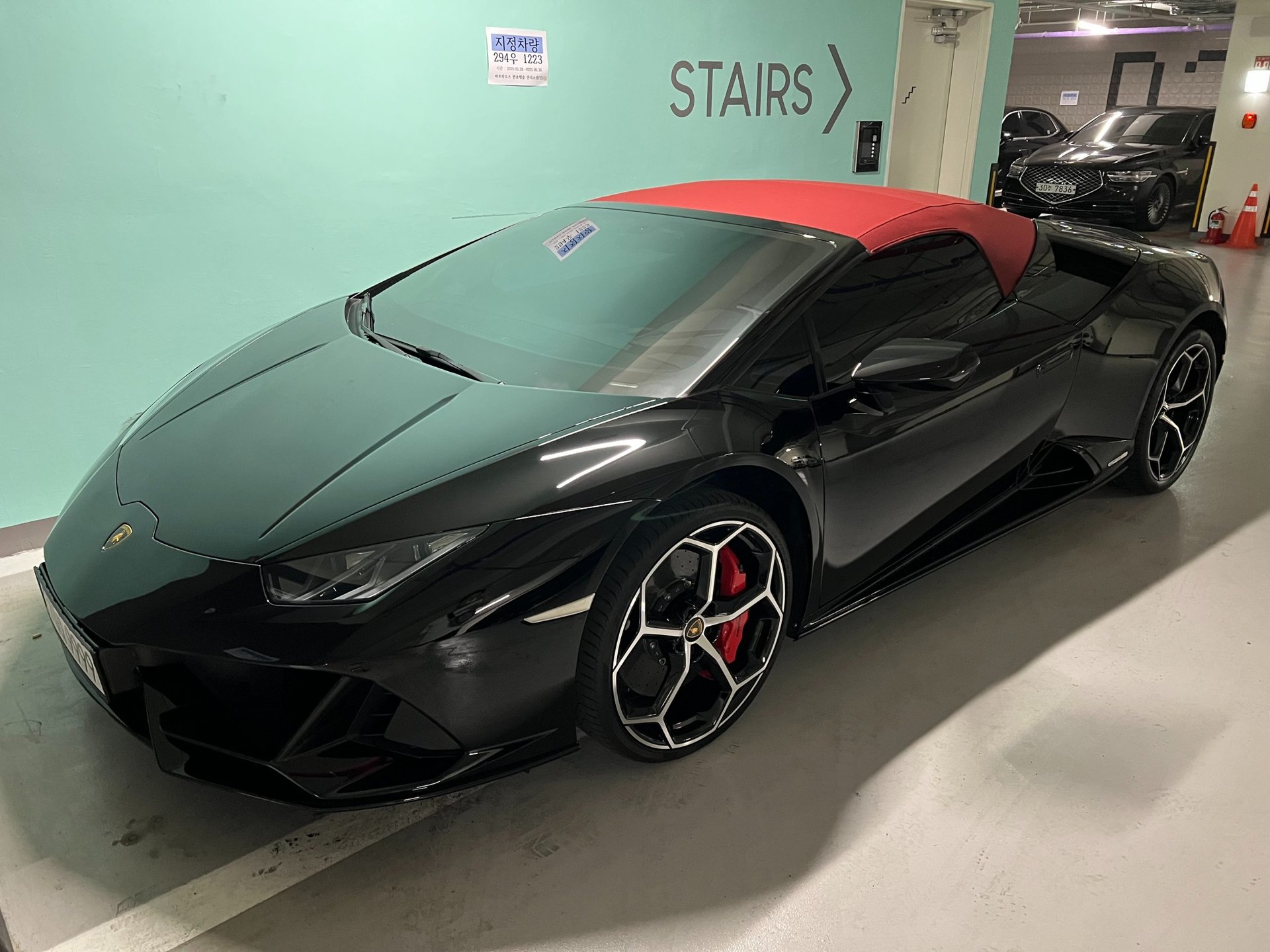 LAMBORGHINI HURACAN - View 1