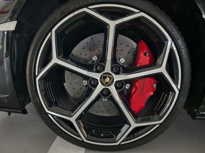 LAMBORGHINI HURACAN - 8