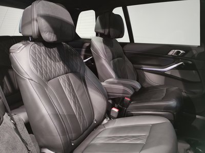 2024 BMW X7 缩略图 18